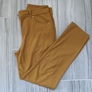 Lululemon City Sleek 5 pocket 7/8 pant